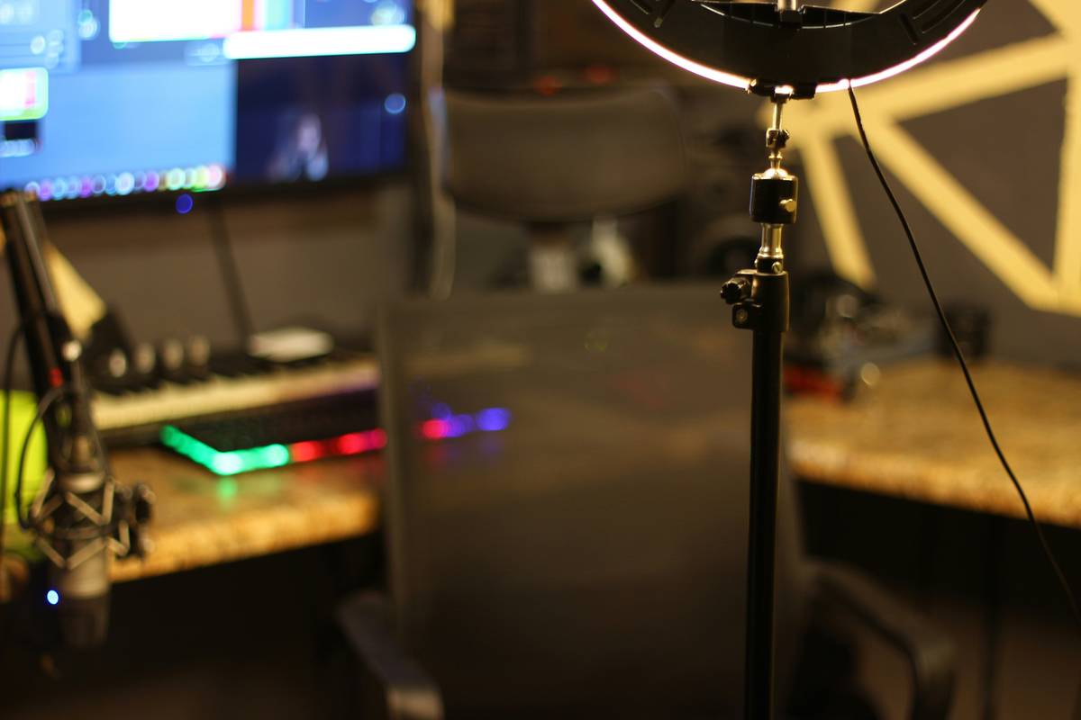 Lighting Solution Light How to Get: 7 Proven Ways to Avoid Painful Streaming Mistakes